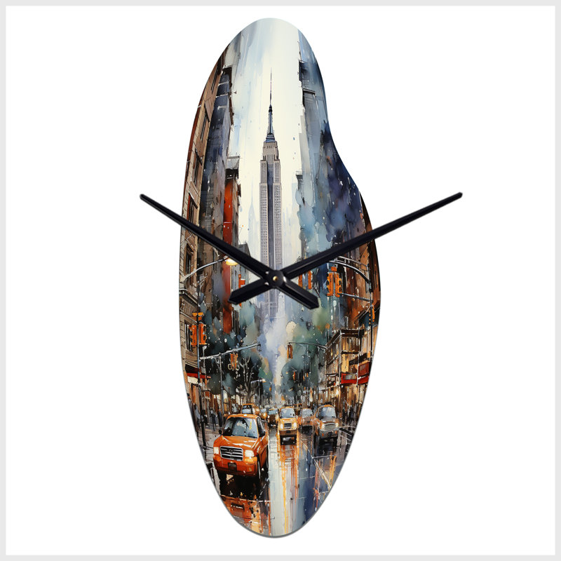 New York City That Never Sleep II - horloge murale asymétrique en métal New York, Médium