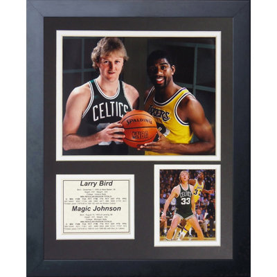 Souvenirs encadrée larry oiseau et magic johnson