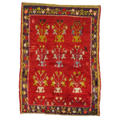 Kutluhan Cotton Oriental Area Rug in Red