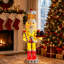 Décoration de Noël extérieure de 1,5 m (5 pi) : Casse-Noisette en pain d'épices pliable avec lumières DEL blanc chaud.