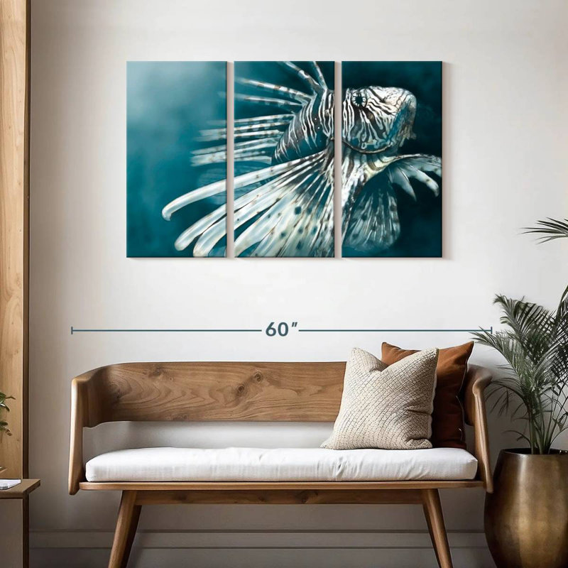 Lionfish Stripes, 24" H x 38" W