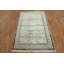 Tapis vert et gris aux tons neutres 5 x 8