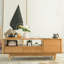 Table basse à quatre pieds avec rangement