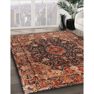 Tapis oriental tissé à la machine