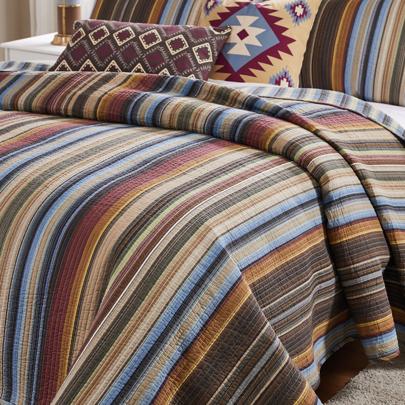Durango Twin Blue Cotton Reversible Quilt Set with Throw Pillows