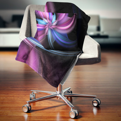 Fleur psychédélique mauve et bleue - coussin à imprimé floral
