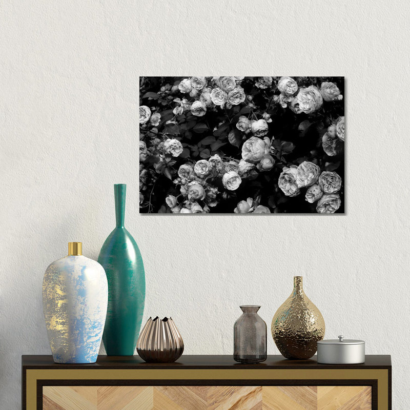 Roses 1 Piece Wall Art on Canvas, 30.48 cm H x 45.72 cm W, Canvas
