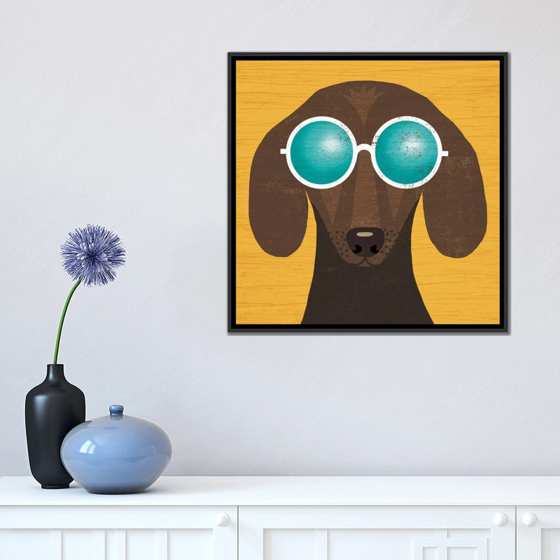 «Beach Bums Series: Dachshund I», impression sur toile, H 18 po x l 18 po x P 1,5 po, Toile avec cadre flottant noir