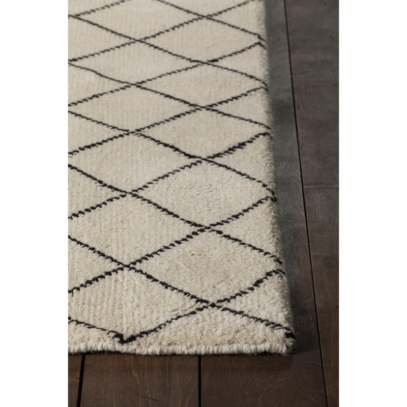 Gaia Wool Geometric Area Rug in Cream, Rectangle 5' x 7'6"
