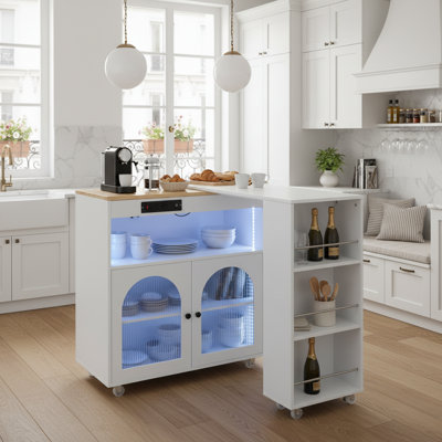 Garde-manger roulant, îlot de cuisine avec table allongée, lumières DEL, prises de courant, portes en verre cannelé et tablettes de rangement, blanc ivoire