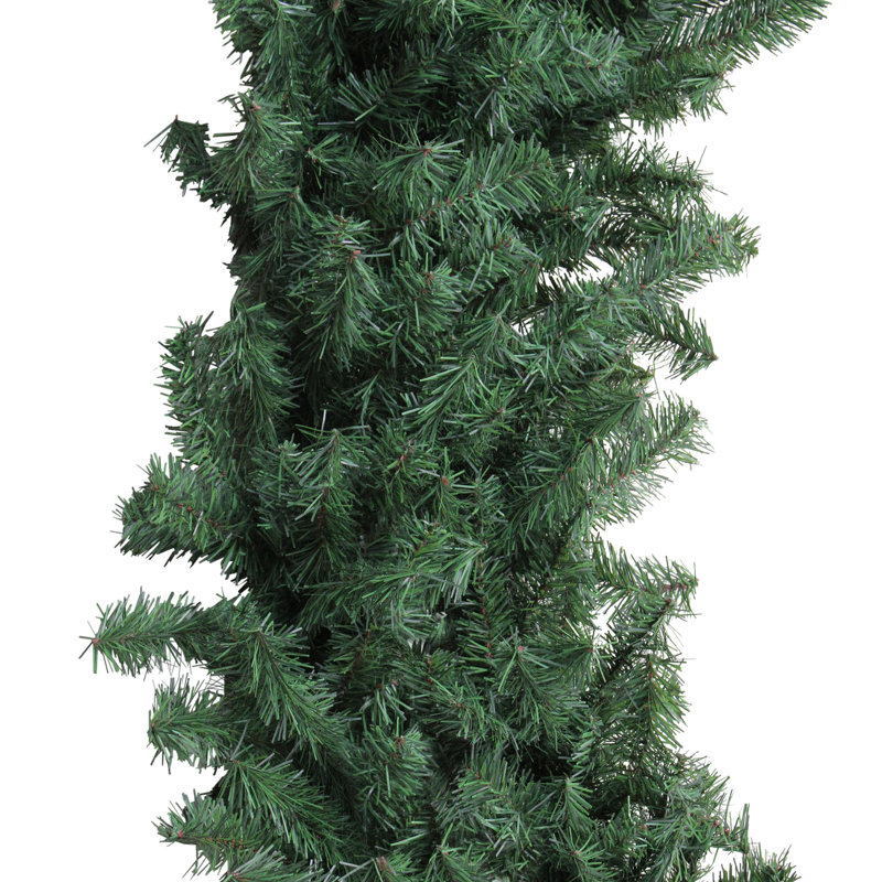 Couronne de Noël artificielle canadienne en pin de taille commerciale non éclairée, H 10 po x l 10 po x P 60 po