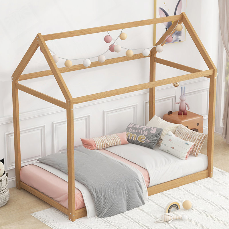 Lit maison en bois, Bois
