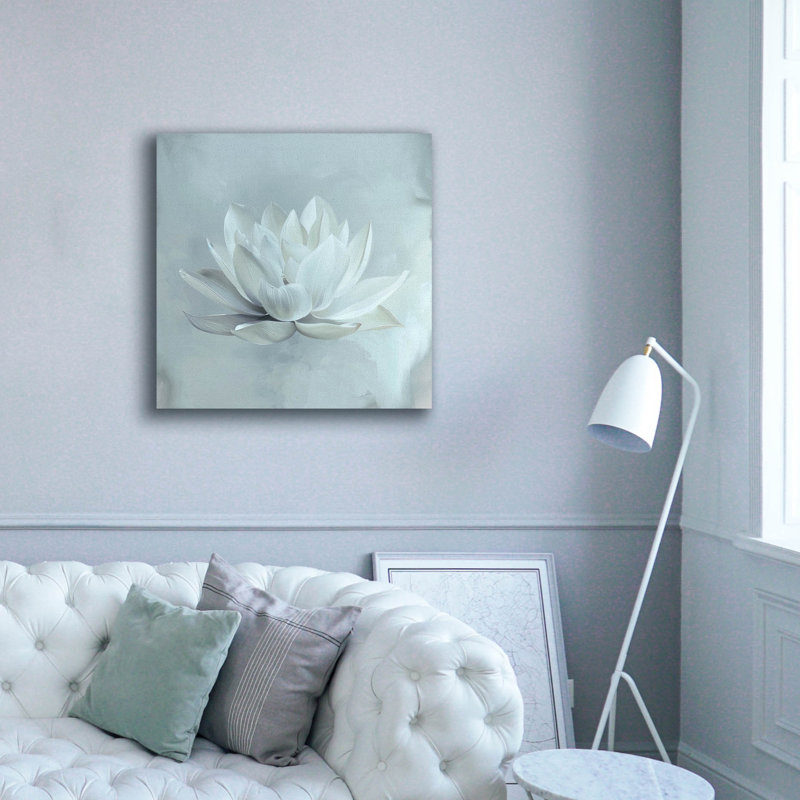 «White Lotus» par Svetlana Aleynikova, art mural sur toile, H 37 po x l 37 po