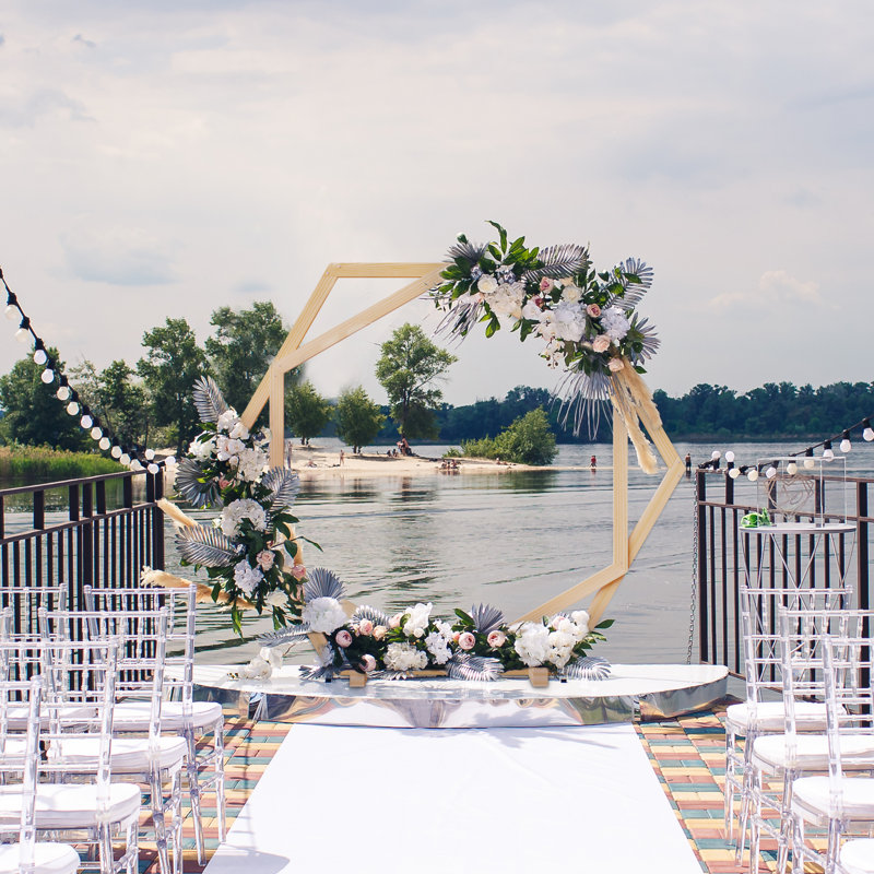 Hillview Arch