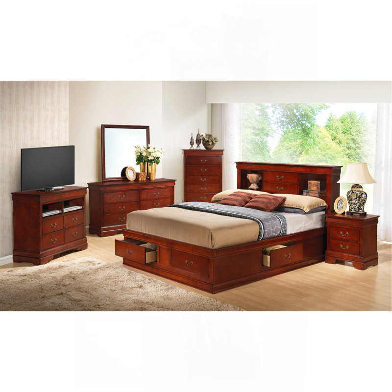 Charming Full Bed In Rich Cherry Finish
