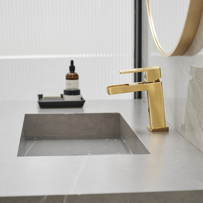 Robinet de salle de bain moderne à poignée simple et cascade Waterfall