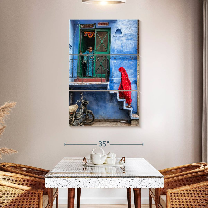 Nicci tard pour le dîner, ville bleue de Jodhpur, Inde, H 50 po x l 32 po