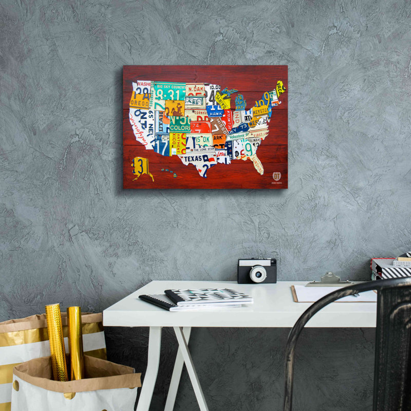 «Licence Plate Map USA» par Design Turnpike, H 12 po x l 16 po x P 0,75 po