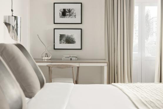 Oakland Table Lamp