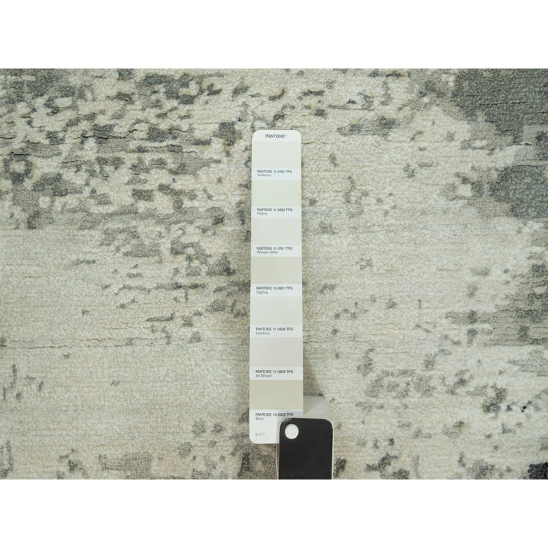 8'x8' Ebony Black Abstract Design Wool and Silk Hand Knotted Round Rug