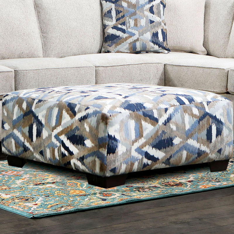 Carré multi-finitions de style contemporain avec sièges à ressorts ensachés, pieds fuselés en plastique, imprimé bleu et brun sur fond, largeur de 38 pouces de profondeur, 17 surfaces dynamiques, H 38 po x l 38 po x H 17 po, 1 pièce