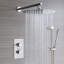 Ensemble de douche de première instance avec robinet thermostatique mural