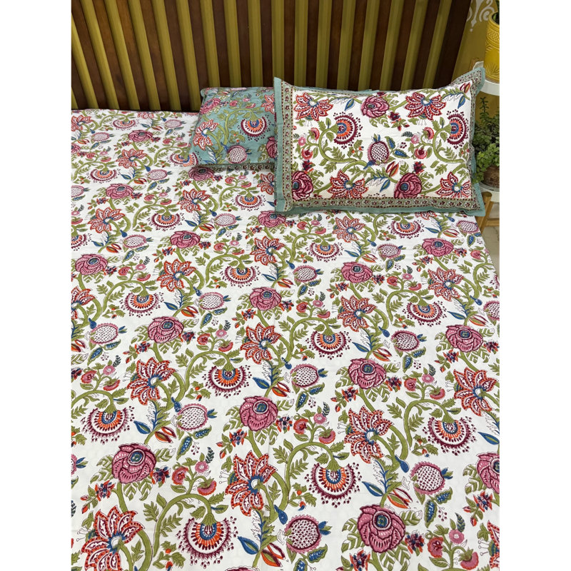 Export Quality Cotton Bedsheet Set With 2 Pillowcases