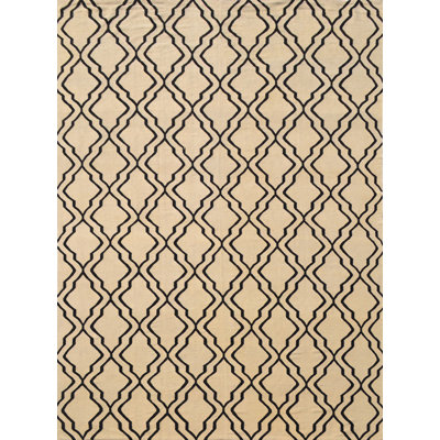 Geometric Area Rug in Beige/Black