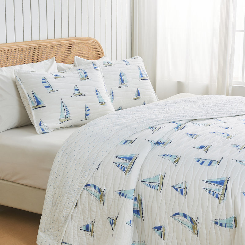 Blue Seashell Reversible Quilt Set with Shams, Blue Watercolor Sailboats, Twin / Twin XL Quilt + 1 Standard Sham