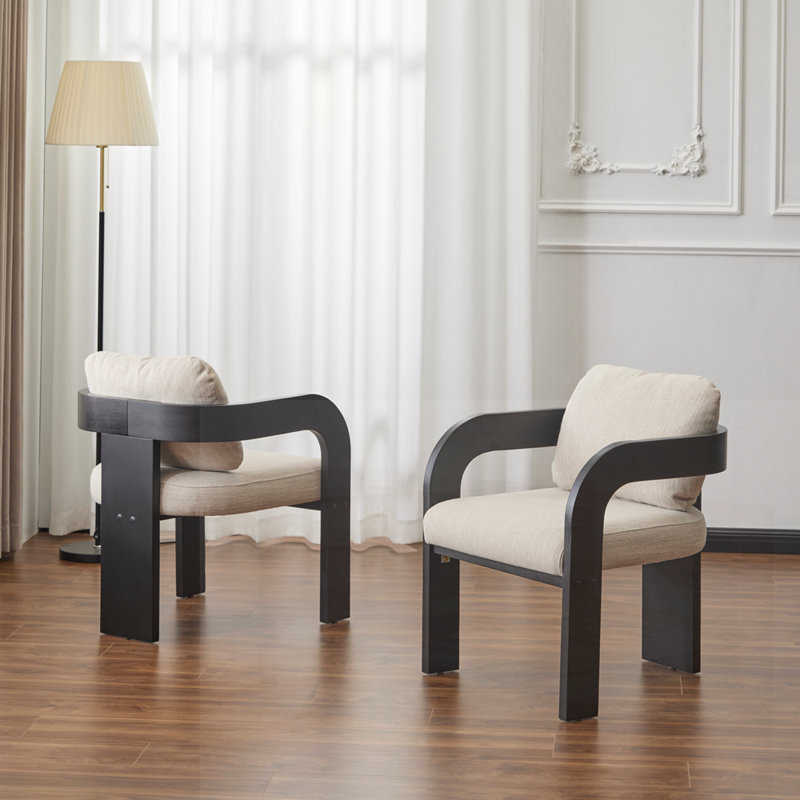 Chaises de salle à manger confortables avec tissu décoratif et structure en bois massif pour des sièges élégants et durables