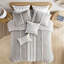 Ensemble d'édredon en coton avec chenille-126520608