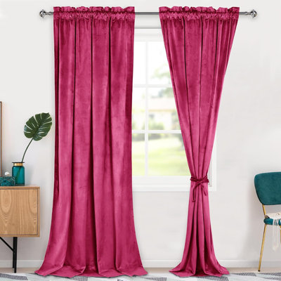 2 panneaux de rideaux et de rideaux en velours pour la chambre à coucher et le salon, 2 rideaux filtrant la lumière avec passe-tringle, et 80% à 141% de panneaux d'intimité isolants pour la maison