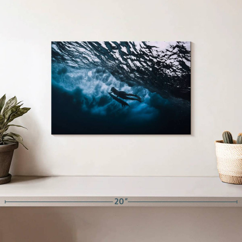 Senne Surfer Dive, 8" H x 12" W