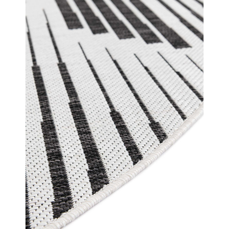 Geometric Indoor / Outdoor Rug, Round 3'3"