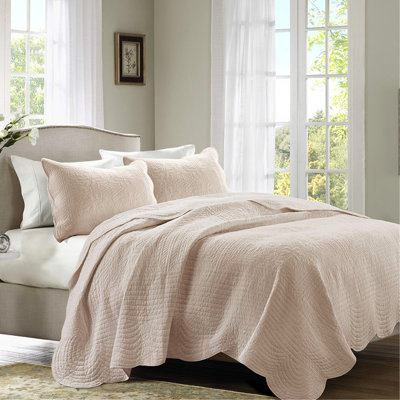Courtepointe réversible à bords festonnés en rosé - 3 pièces, microfibre, rembourrage 90% coton, literie enchantée réversible, bords, rembourrage doux,