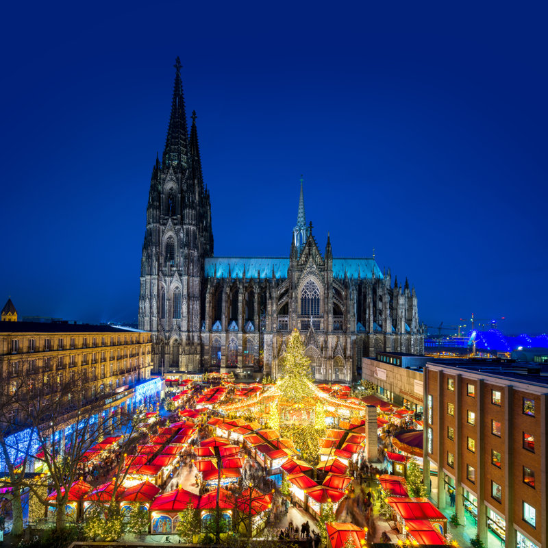 Marché de Noël Flavio, H 30 po x l 30 po