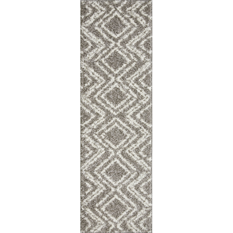 Hinnerich Performance Geometric Indoor Rug, Runner 2' x 6'7"