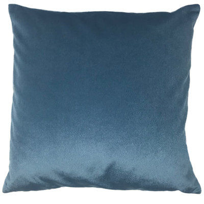 Feathers Throw Pillow