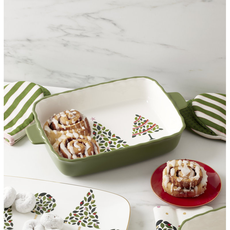 Evergreen Rectangular Scallop Baking Dish