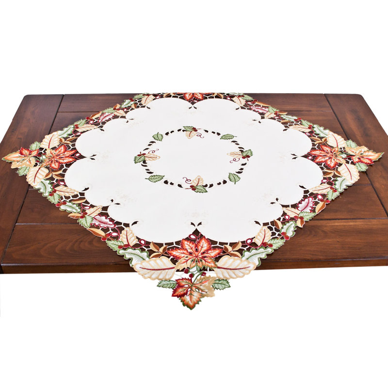 Quackenbush Fall Maple Leaf Square Table Topper (33" Square)