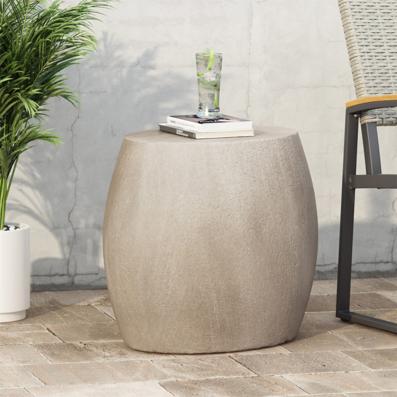 Table d'appoint d'extérieur en béton léger