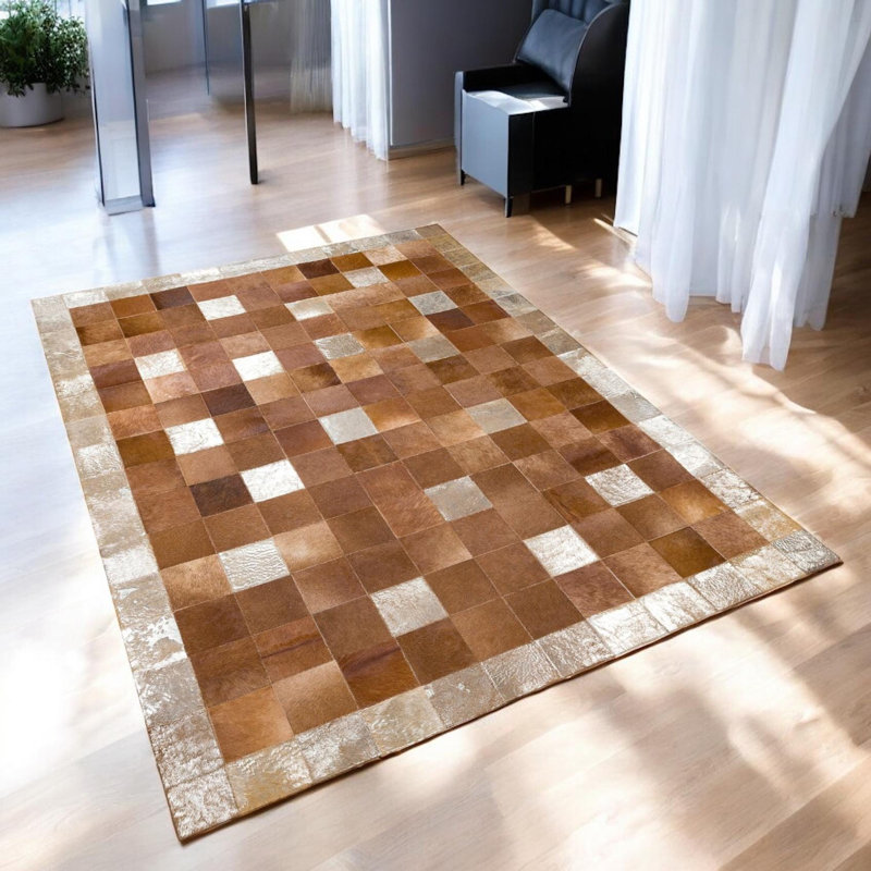 Tapis brun en cuir de vache patchwork brun, tapis en cuir beige naturel brun, Rectangulaire 3 pi x 5 pi