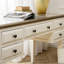 Bureau rectangulaire beige en bois massif avec 5 tiroirs-1181185595