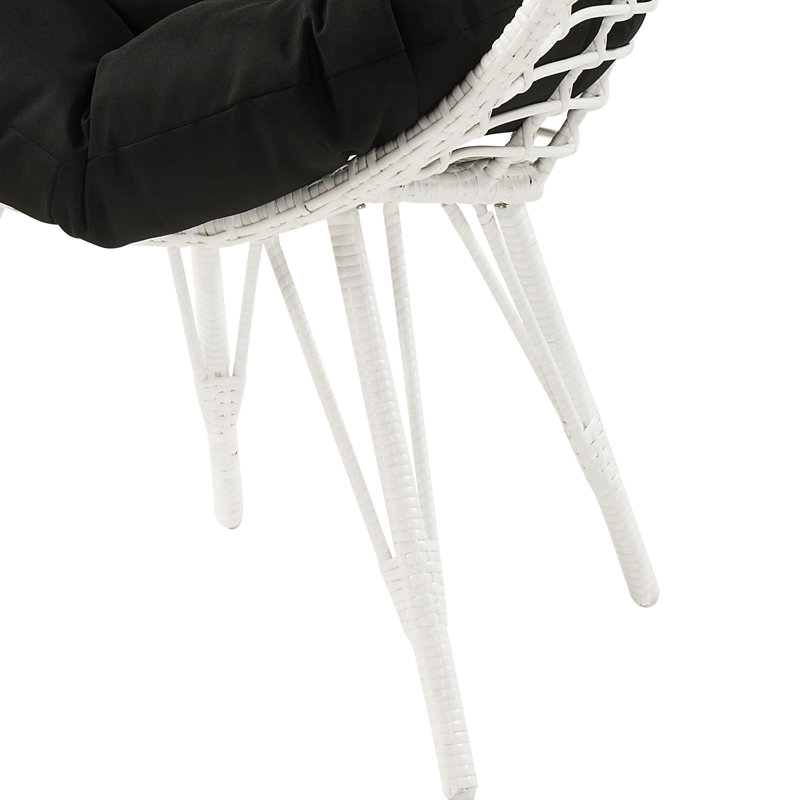 Élégante chaise de patio avec coussin en mousse confortable - salon de détente noir et blanc