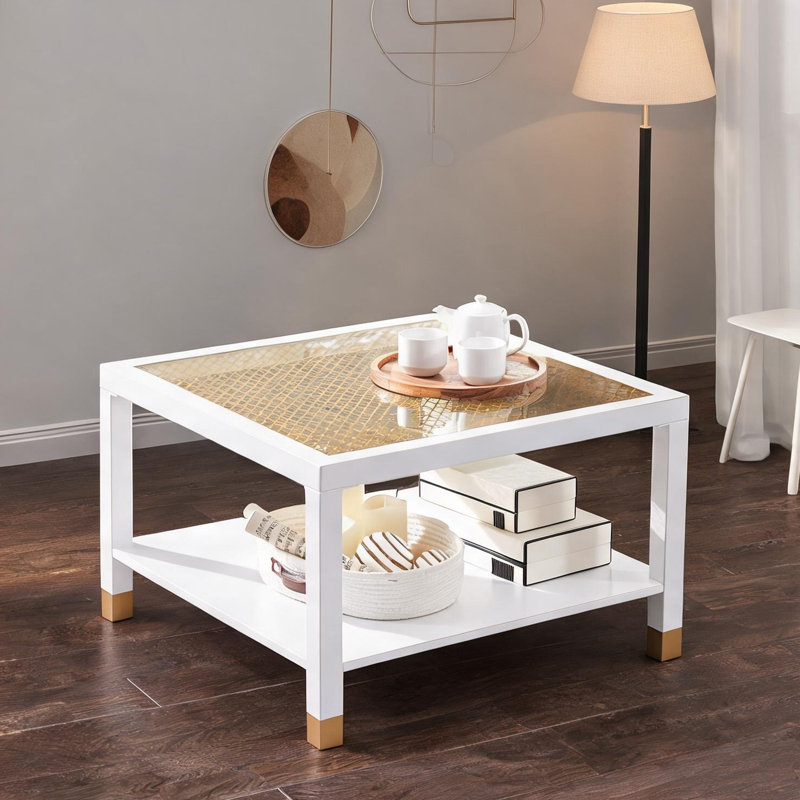 Table basse carrée avec plateau en verre trempé, 27,6 pouces, structure en acier thermolaqué blanc, couche de maille dorée