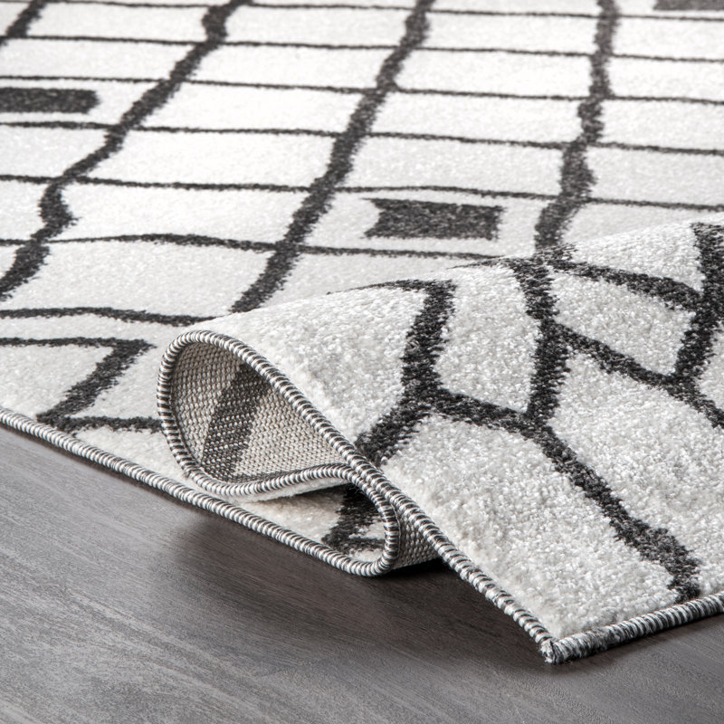Stamm Geometric Indoor Rug, Rectangle 6'7" x 9'