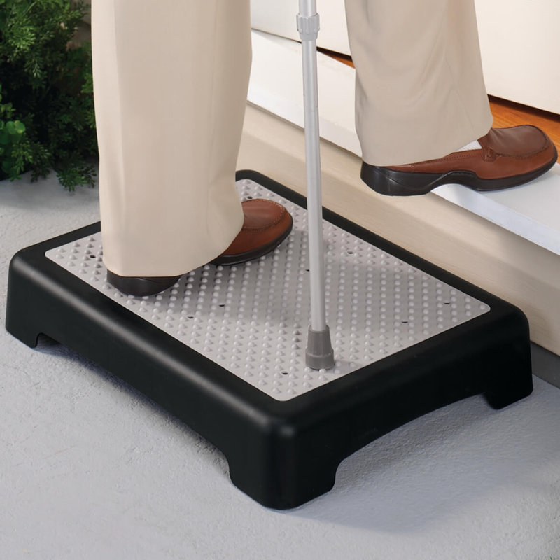 Outdoor Help Step