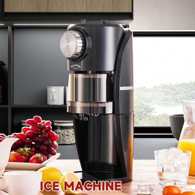 Glace pilée faite maison, crème glacée, machine à glace pilée glacée