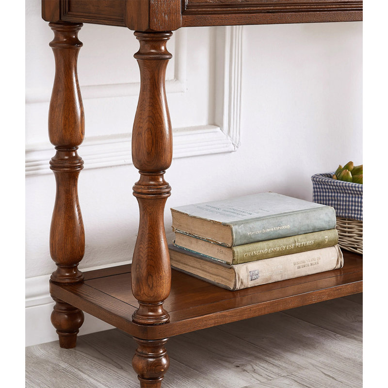 Console élégante élégante avec pieds de balustre décoratifs