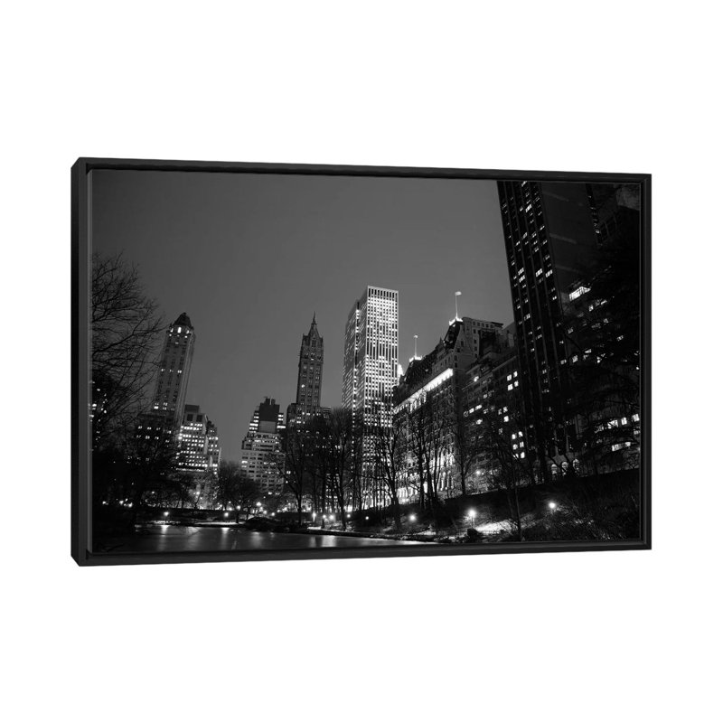 « central park view », reproduction de photo sur toile, H 18 po x l 26 po x P 1,5 po, Toile avec cadre noir, Pas de tapis
